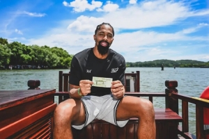 丁威迪中国行——湖光山色 人间天堂 西湖游览&篆刻体验&门店打卡