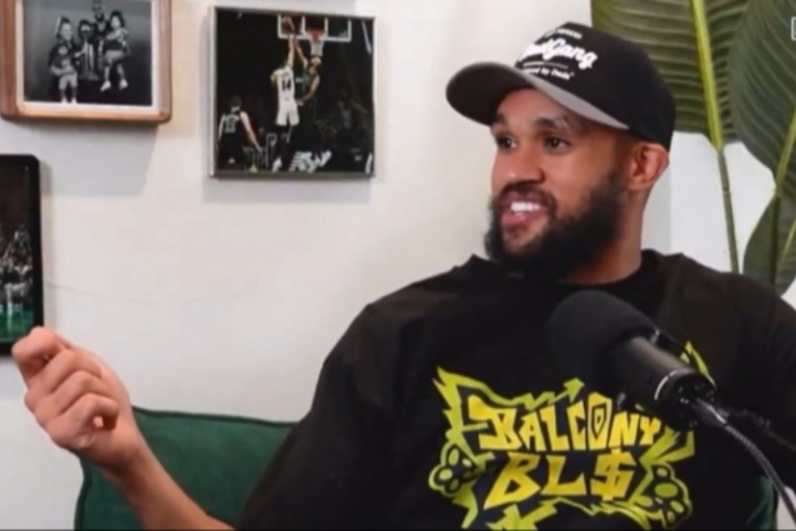 怀特：杰伦2022年给我发了雪茄 我放更衣柜2年等夺冠了才拿出来