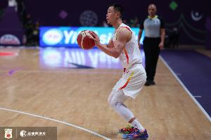 高诗岩：一路走来我们都不被看好 专注于自己&多向欧美强队学习