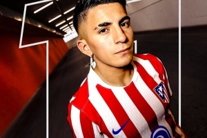 世体：阿尔马达首秀攻防两端都很亮眼，传球成功率高达93.1%