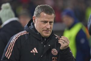 🤡德媒：卖完科曼后监事会只允许埃贝尔租球员，他既惊讶又困惑