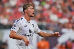 罗马诺：那不勒斯再度接触曼联谈霍伊伦 球员想要永久转会