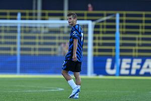 罗马诺：乌德勒支求购20岁中场贝伦布鲁赫，但遭到国米的拒绝