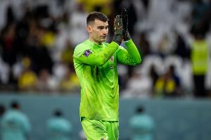 记者：曼联有意利瓦科维奇但未报价，森林已报价&热刺也感兴趣