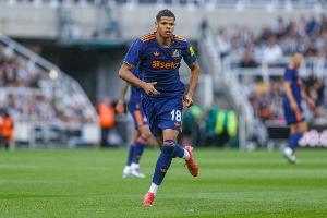 德天空:法鹰500万欧租借+2500万欧选择买断报价奥苏拉 纽卡未同意