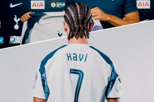 西蒙斯谈拜仁的兴趣：我永远感激埃贝尔，加盟热刺有利于我的发展