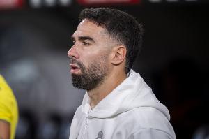 没控制住脾气！出战92场，卡瓦哈尔首次在欧冠赛场上染红