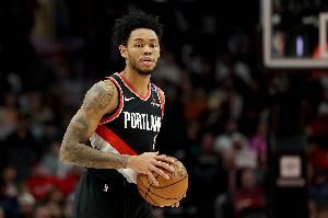 名记：绿军自7月和一些球队讨论过A-西蒙斯的价值和潜在交易方案