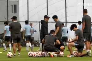 跟队：申花最后一练阿马杜、谢鹏飞缺席，蒋圣龙出战应无碍