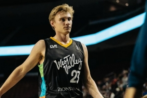 美记：掘金签下并裁掉戴恩-古德温 后者将加盟掘金发展联盟球队