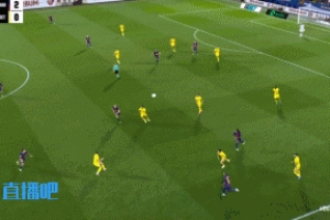 起冲突！孔德被里科踩到脚踝，拉菲尼亚将对方推倒