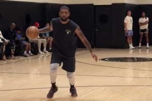 伤势恢复很好！欧文现身球场训练 已能够完成转身跳投等动作