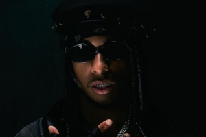 酷😎😎奥利塞社媒晒嘻哈风格装扮照片