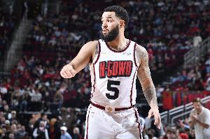 差异明显！今年季后赛火箭进攻效率：范乔丹在场115.3 下场后86.3