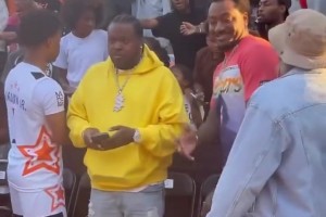 沃尔参加活动 胖的认不出来了😅